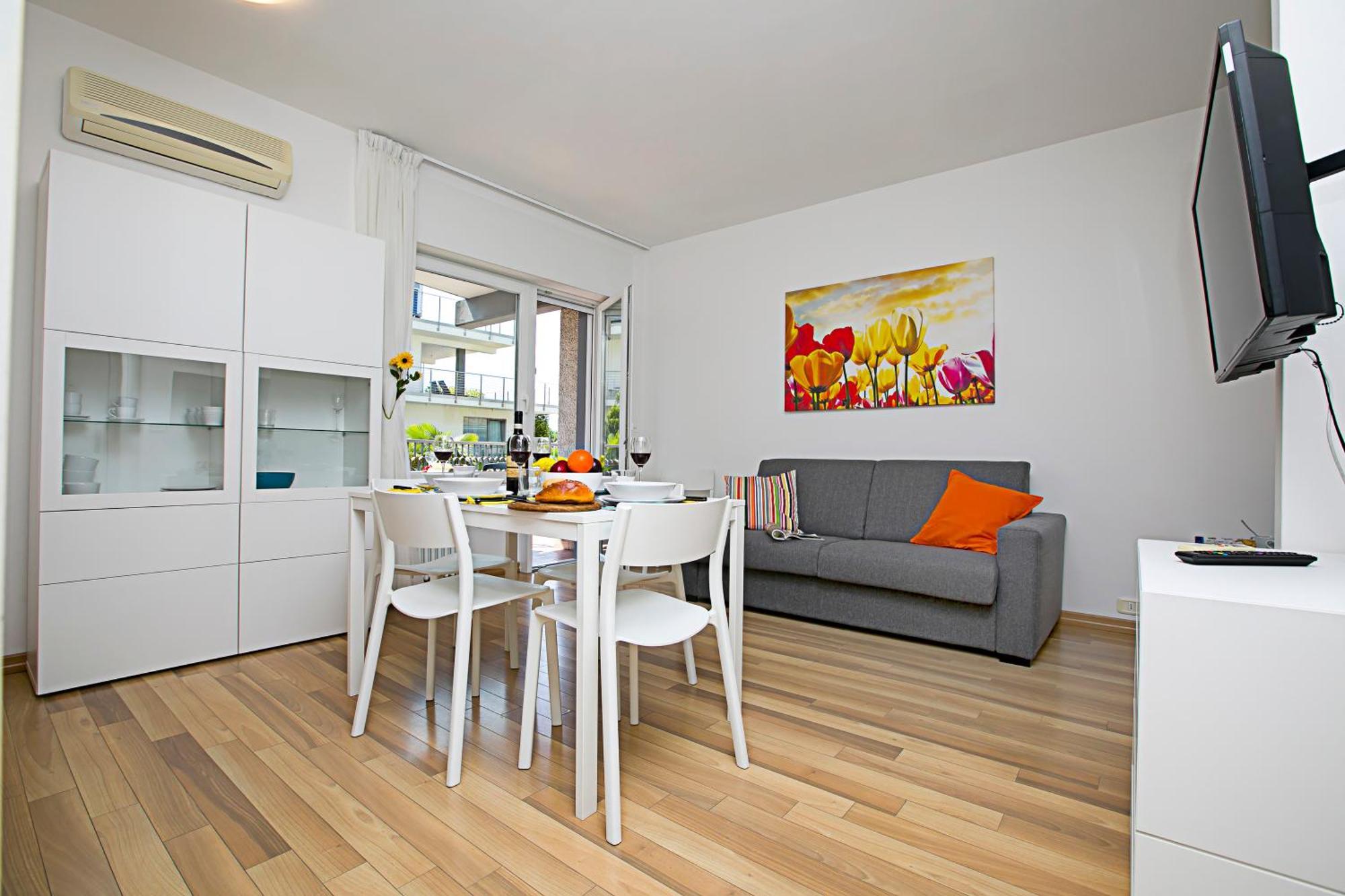 Riva Lago E Spiaggia Apartment 2 - Happy Rentals Extérieur photo
